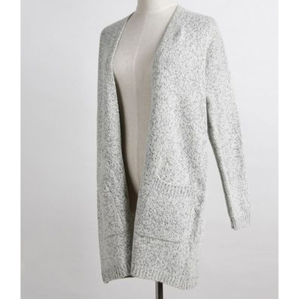 Essential Fall Cardigan Long Knit Grey w/ Pockets - Picture 3 of 6